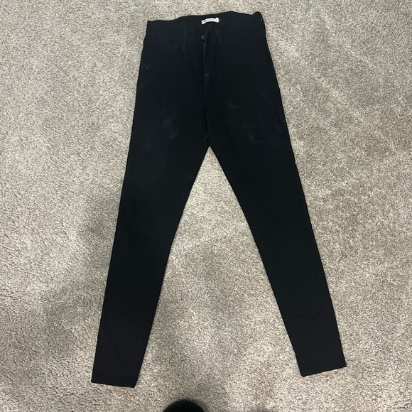 Black Levi’s - Picture 1 of 2